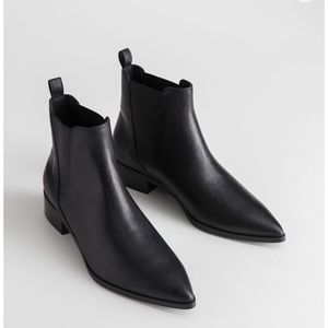 & Other Stories Pointed Chelsea Boot